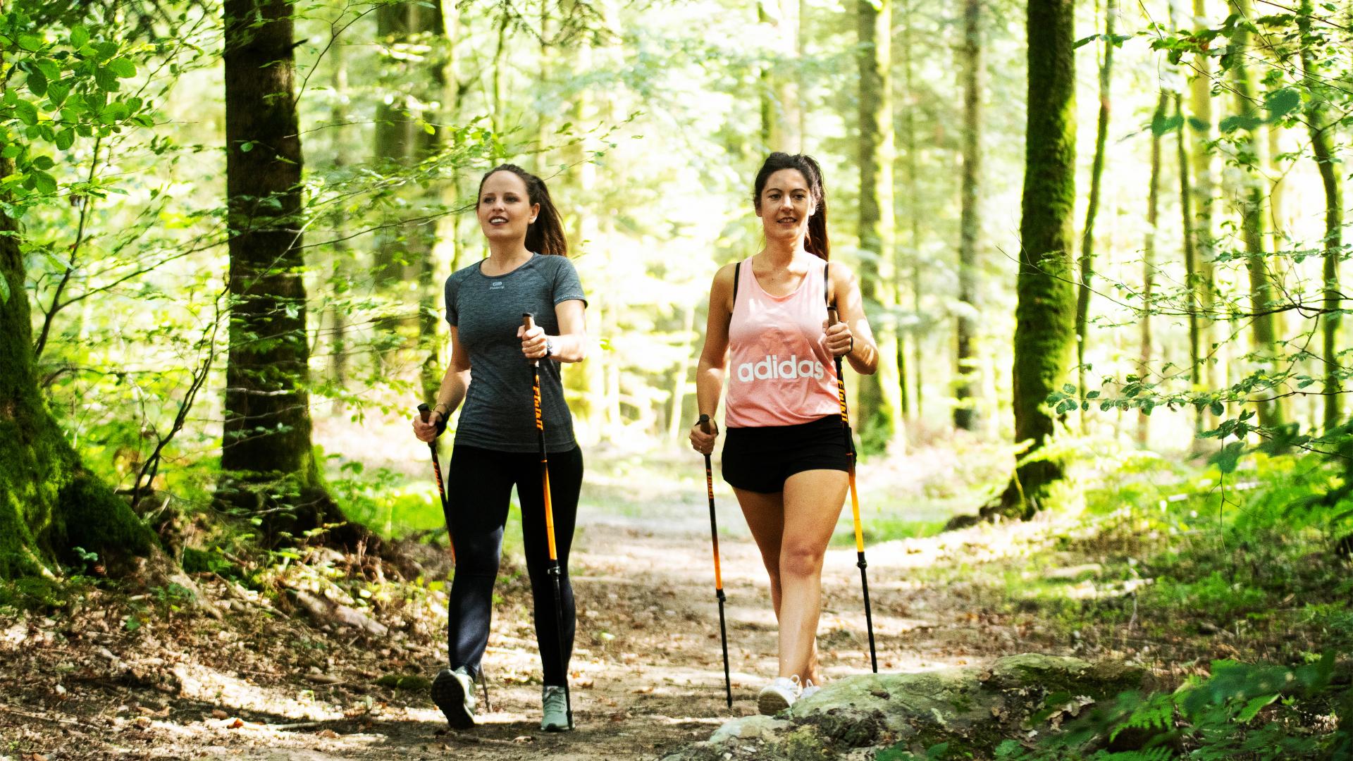 jeunes-femmes-marche-nordique-bagnoles-orne