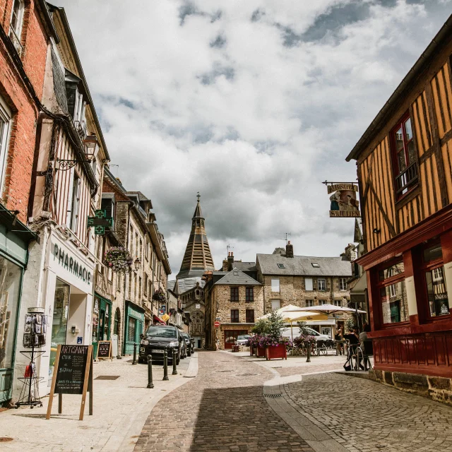 Bagnoles Orne Bebagnoles Domfront Ville Medieval Rues Pavees Chemin Maison Pan Bo Centre Bourg Coraline Et Leo