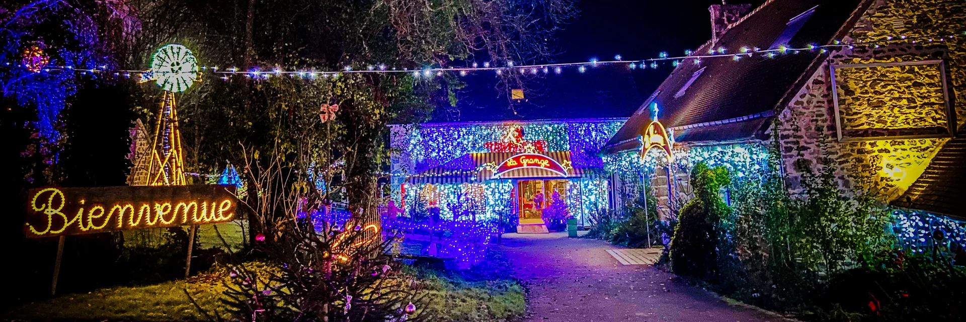 Bagnoles Orne Bebagnoles Destination Domfront Idee Sejour Pays Lumieres Villages Illumines La Michaudiere Accueil