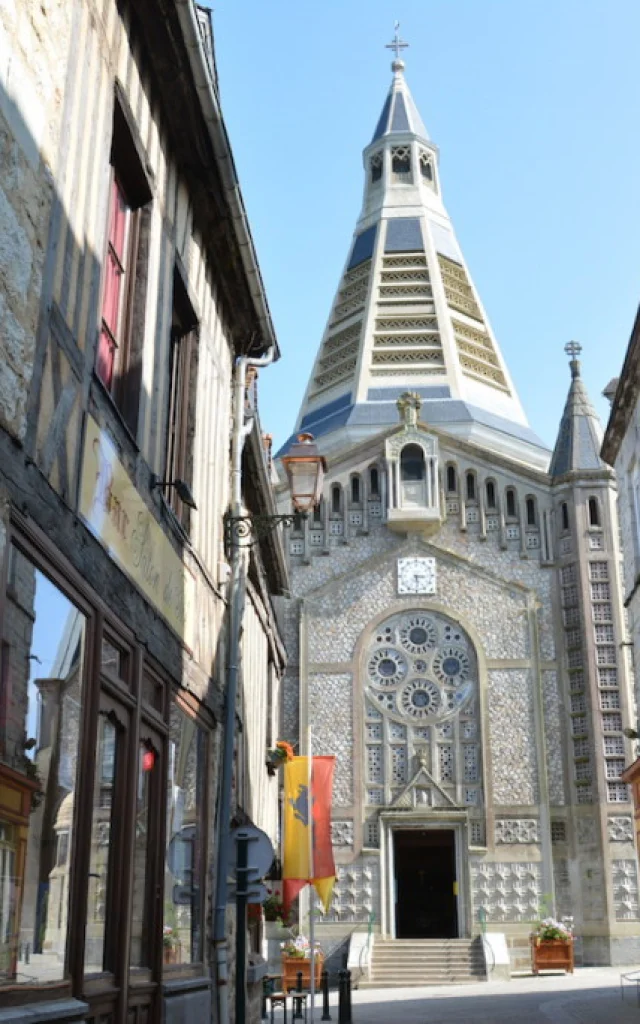 Domfront Bocage Eglise Saint Julien Rue Ruelle Medieval